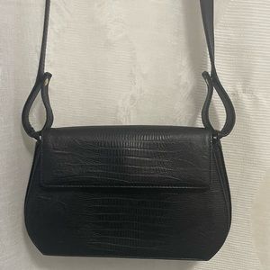 DKNY crossbody/shoulder purse